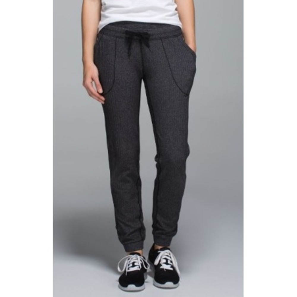 Lululemon Base Runner Pant size 4‎